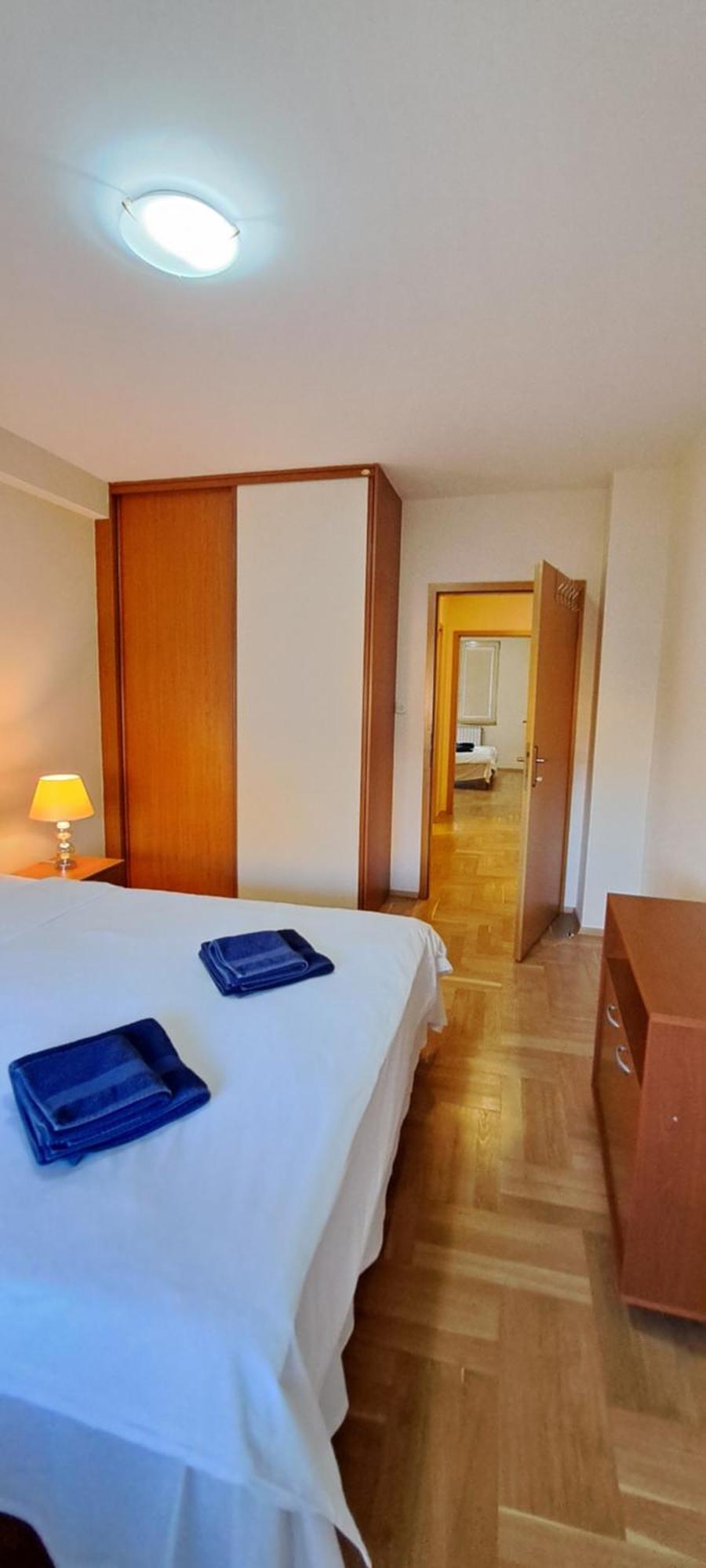 Golden Delight Central Apartment Skopje Bagian luar foto
