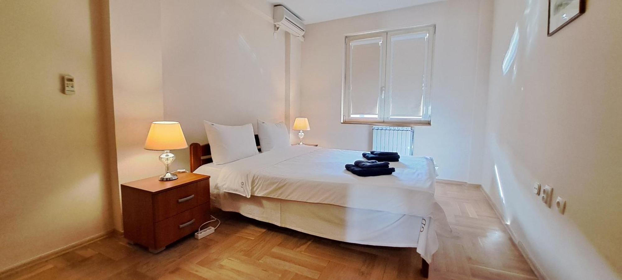 Golden Delight Central Apartment Skopje Bagian luar foto