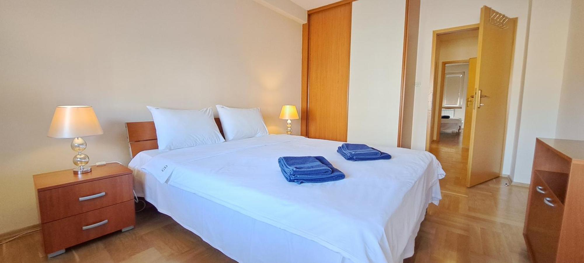 Golden Delight Central Apartment Skopje Bagian luar foto