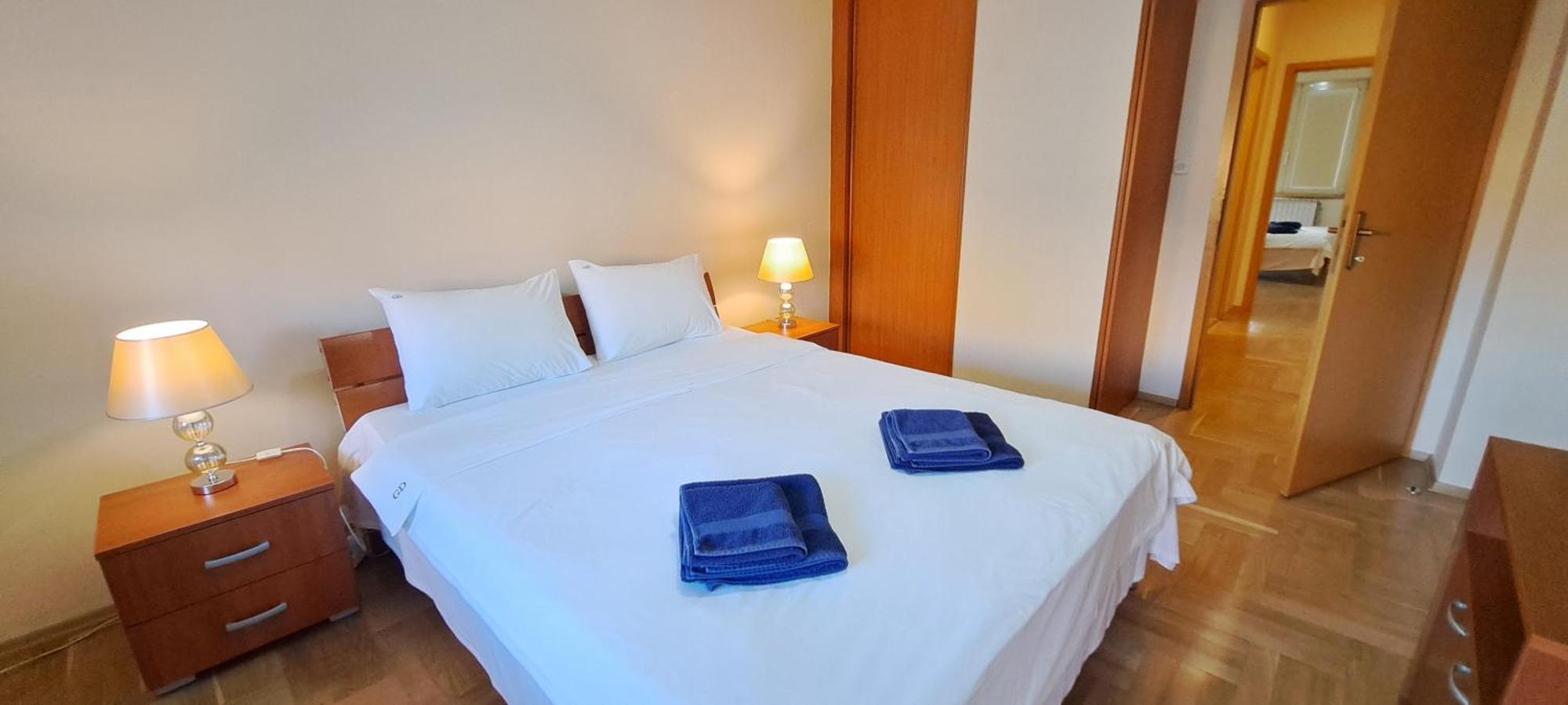 Golden Delight Central Apartment Skopje Bagian luar foto