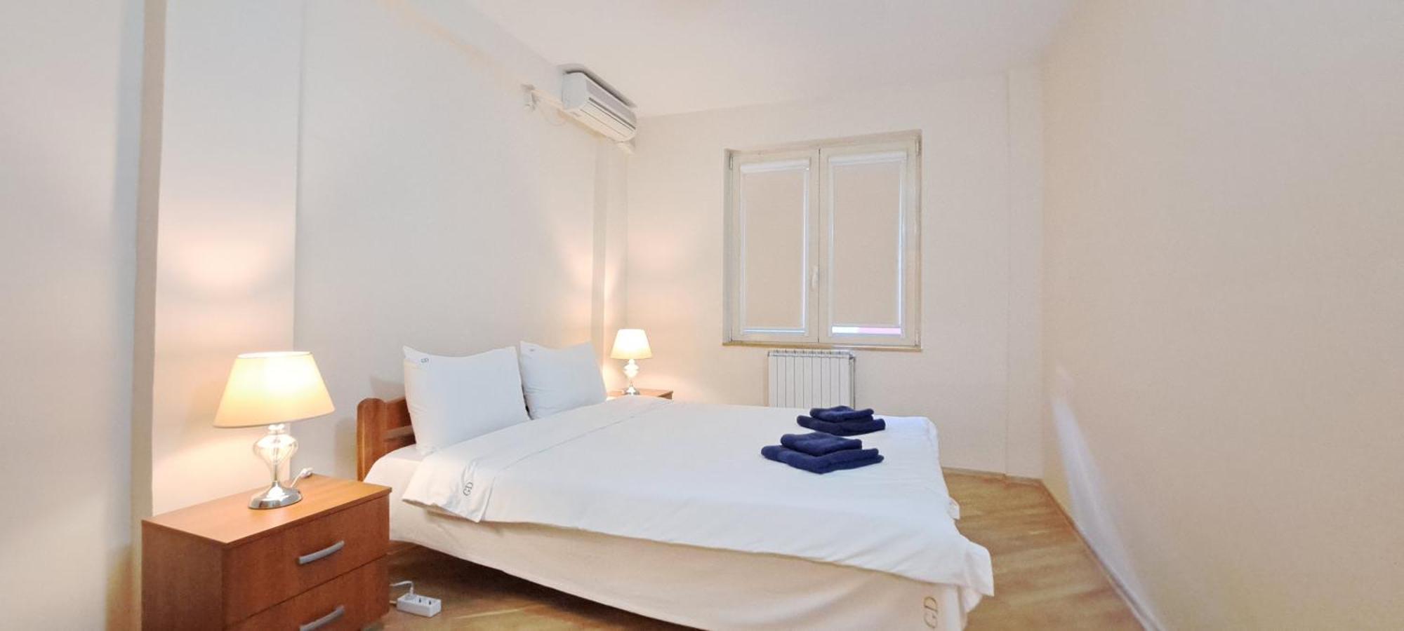 Golden Delight Central Apartment Skopje Bagian luar foto